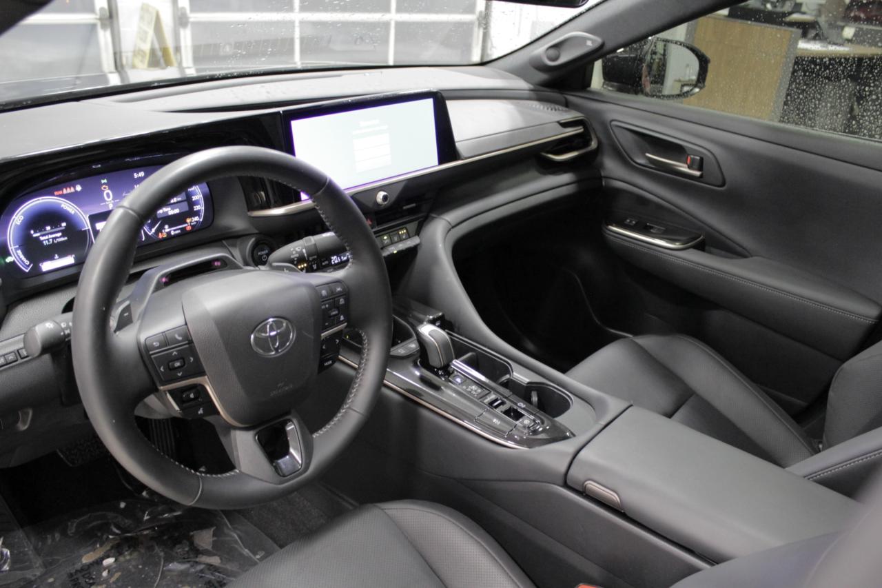 2024 Toyota Crown Platinum Photo