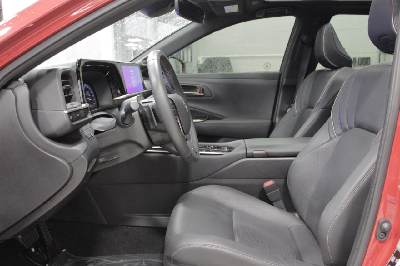 2024 Toyota Crown Platinum Photo