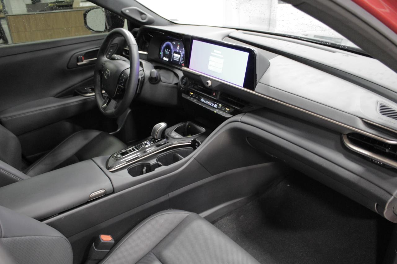 2024 Toyota Crown Platinum Photo