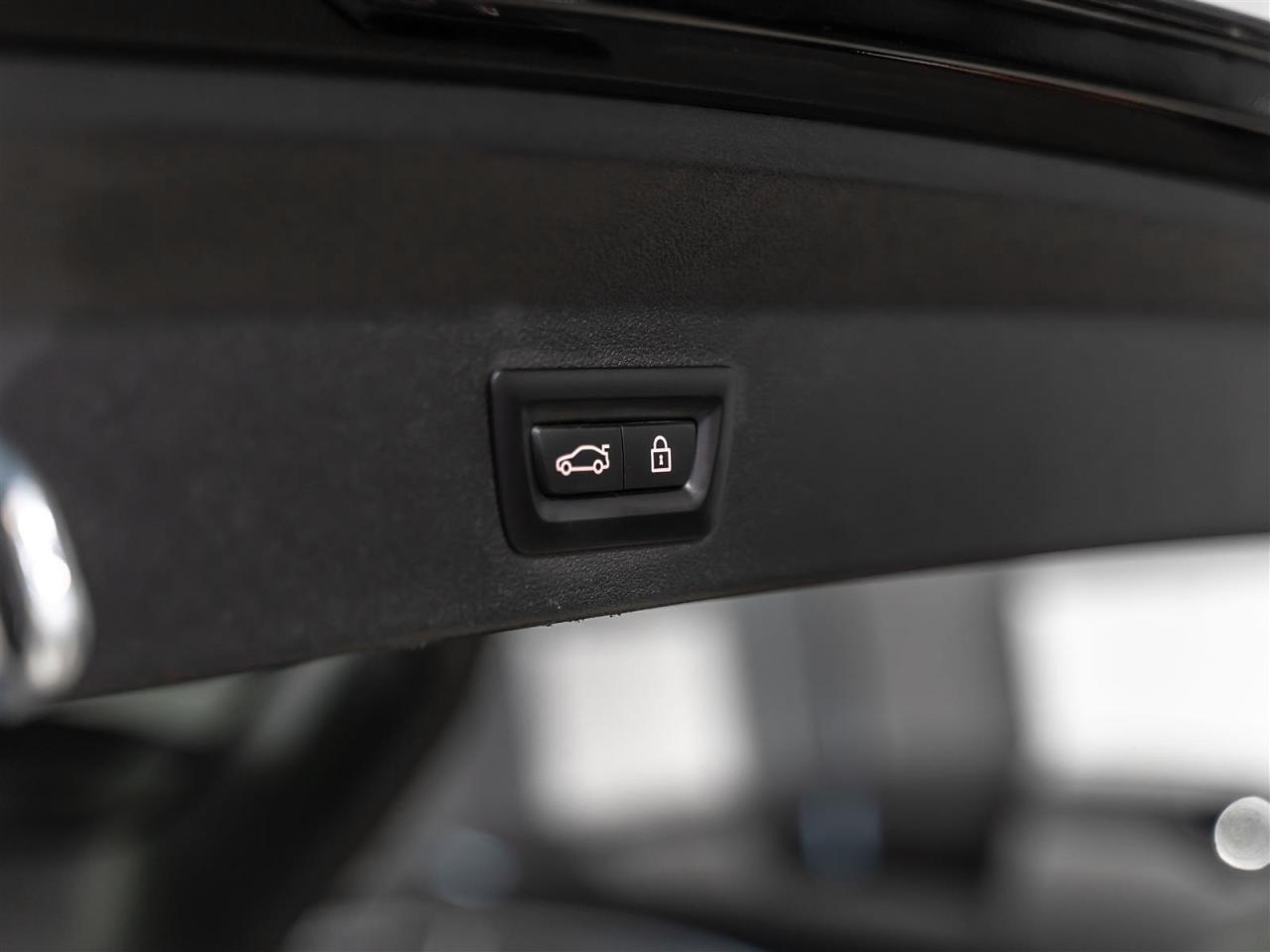 2022 BMW X3 xDrive30i|BLINDSPOT|NAVI|REARCAM|PANO|LOADED Photo