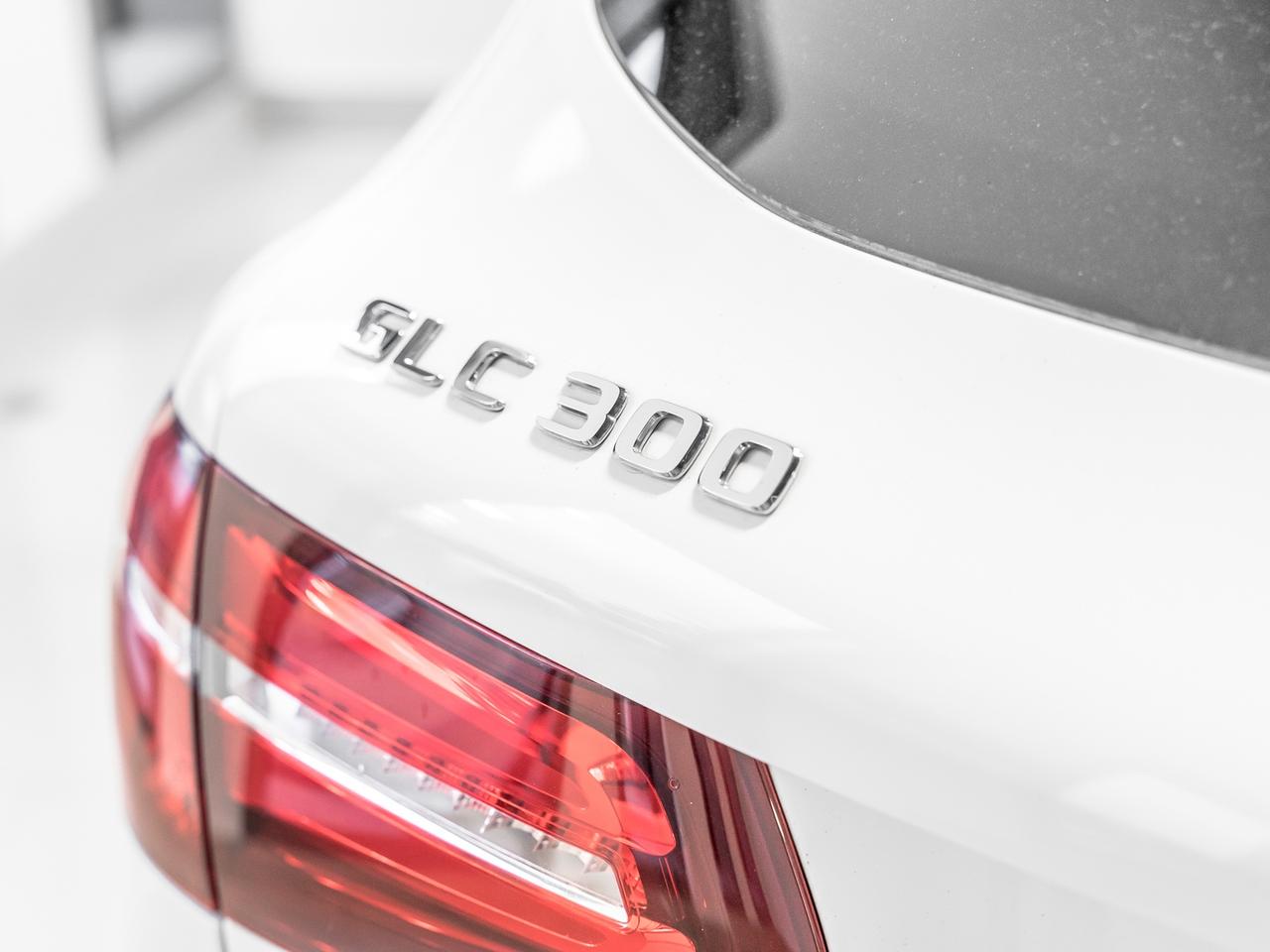 2017 Mercedes-Benz GLC GLC 300|ACCIDENT FREE|ONTARIO VEHICLE|BLINDSPOT Photo