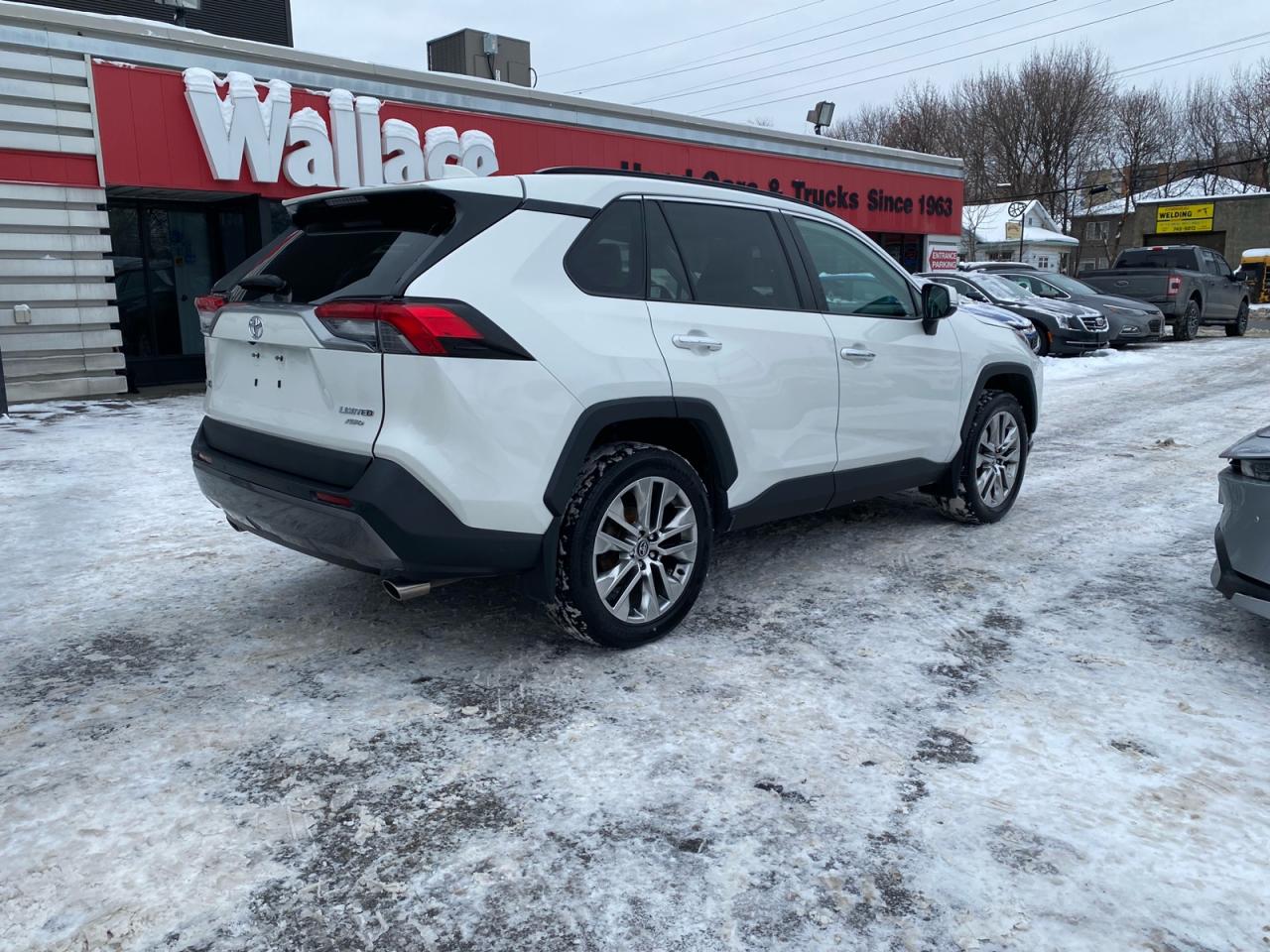 2019 Toyota RAV4 Limited | AWD | Sunroof | NAV ***SOLD*** Photo