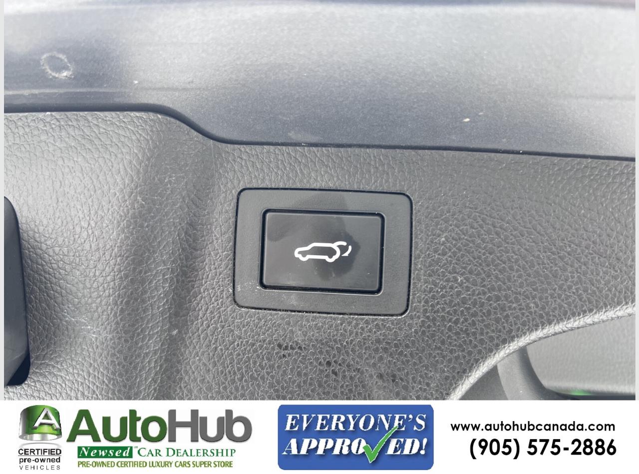 2016 Hyundai Santa Fe Sport SPORT LIMITED-NAV-LEATHER-PANO.ROOF Photo