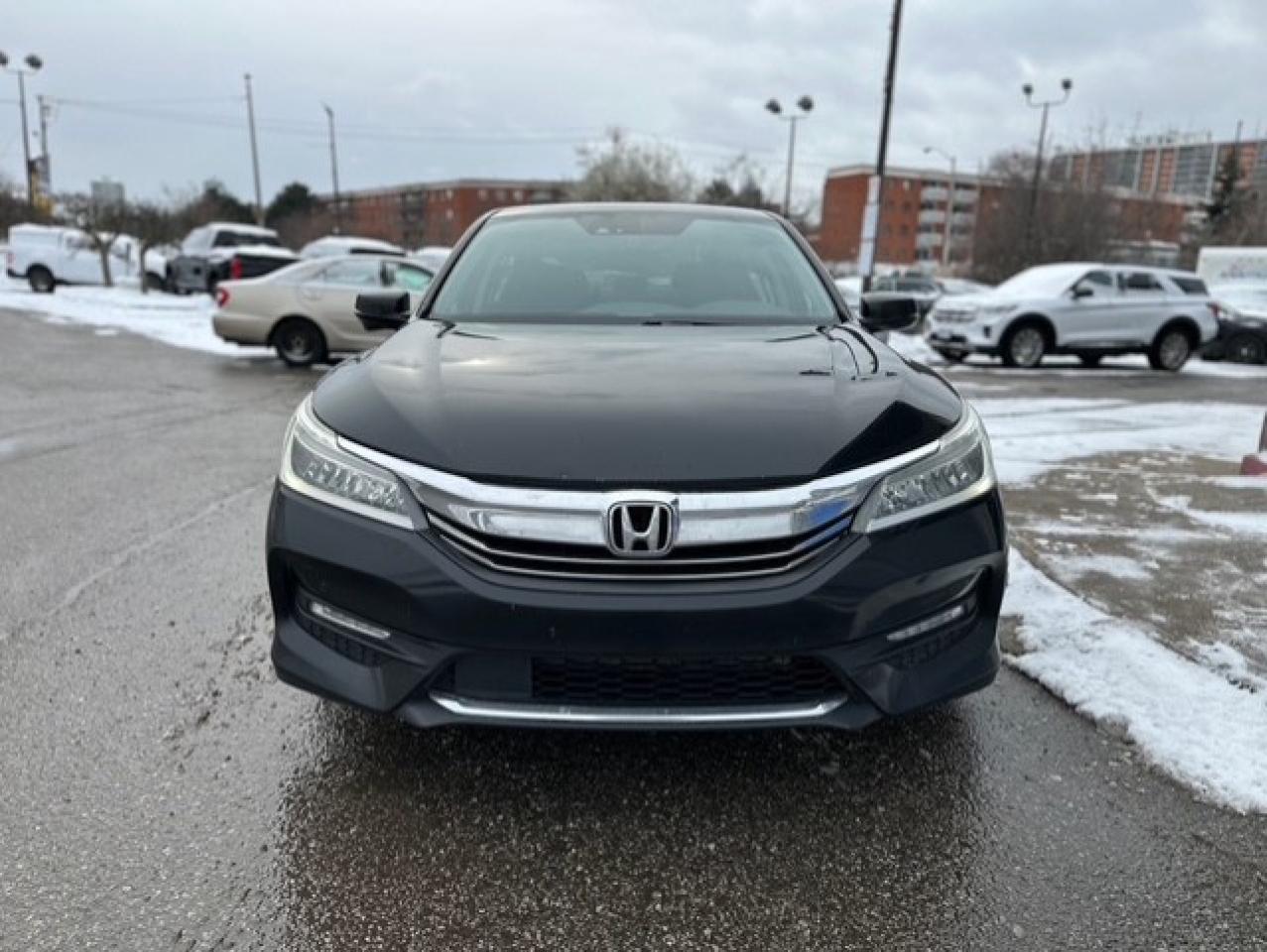 2016 Honda Accord Touring Photo