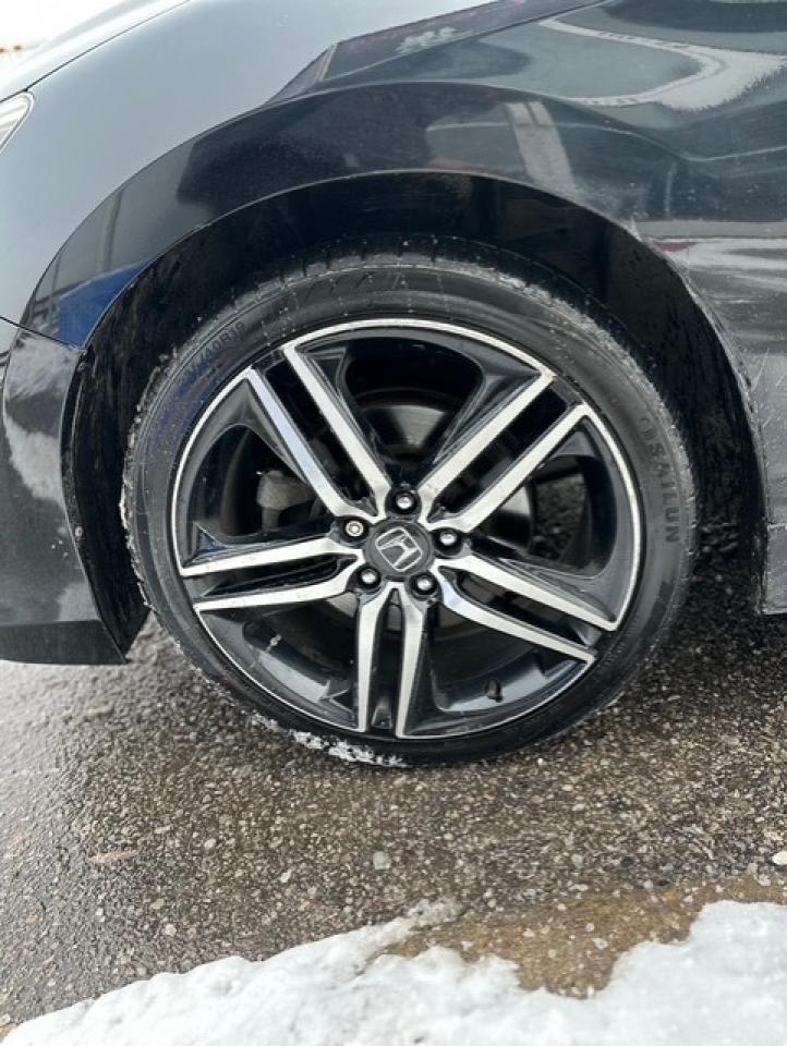 2016 Honda Accord Touring Photo