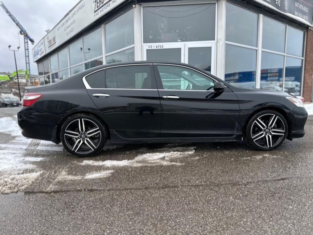 2016 Honda Accord Touring Photo