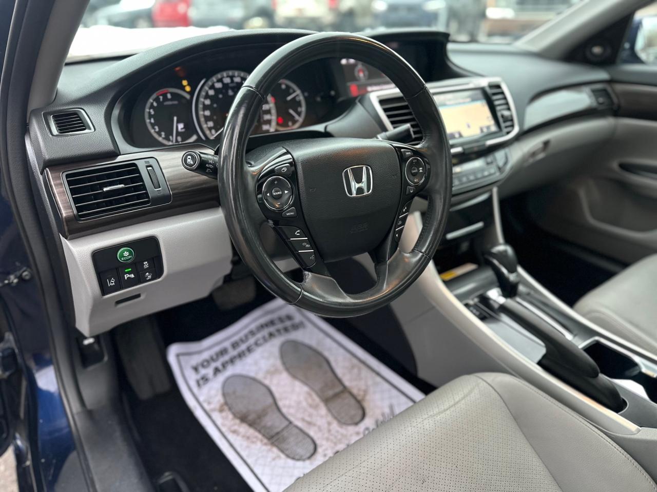 2016 Honda Accord Touring Photo