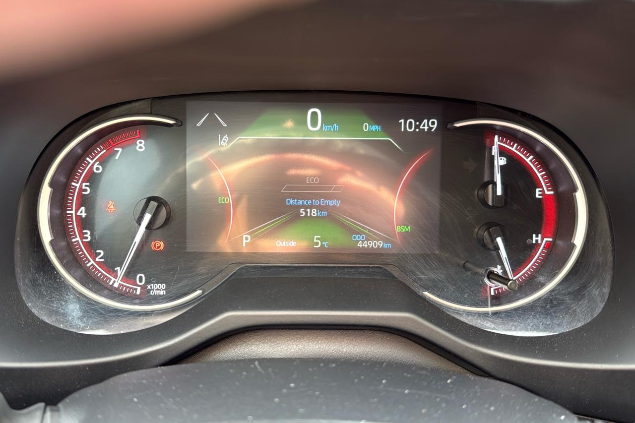 2024 Toyota RAV4 LE Photo