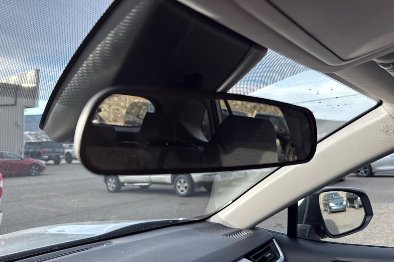 2024 Toyota RAV4 LE Photo