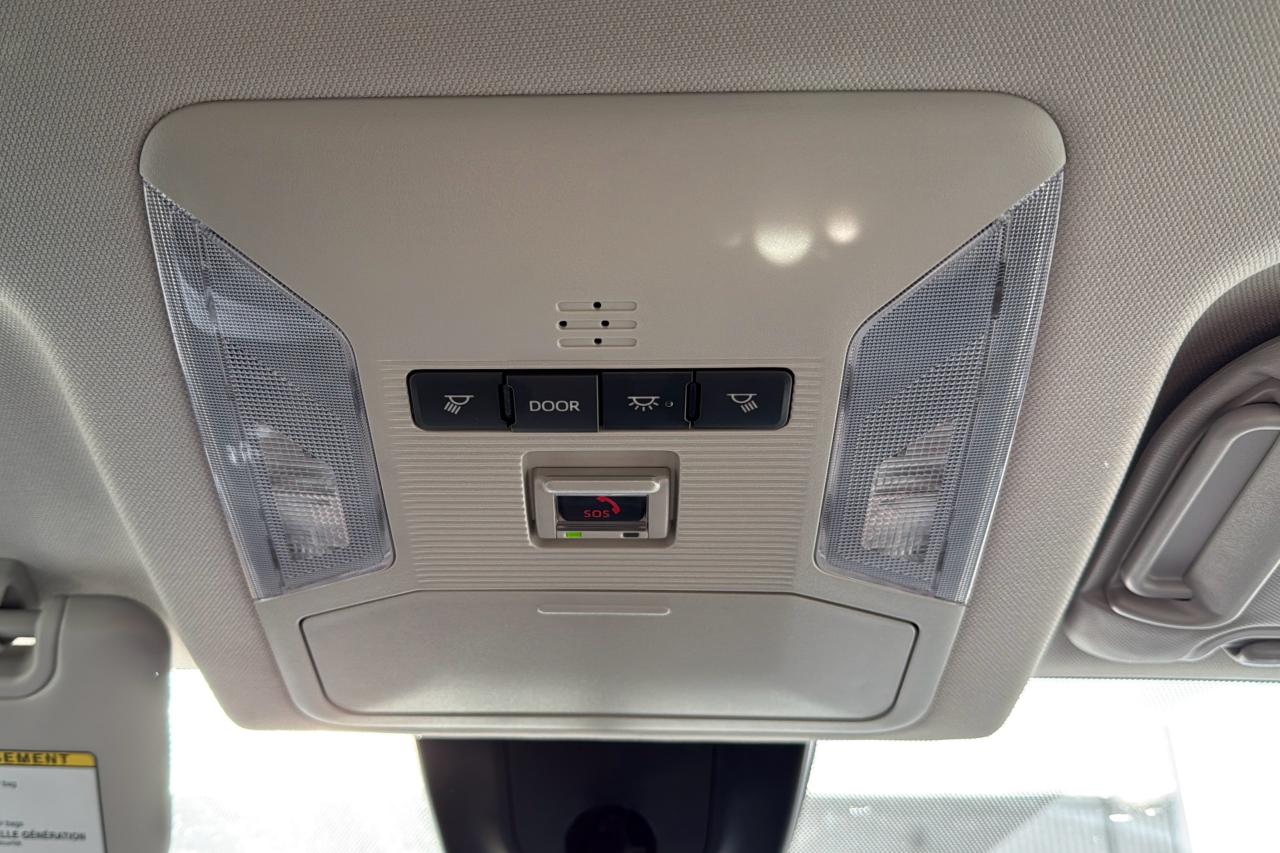 2024 Toyota RAV4 LE Photo