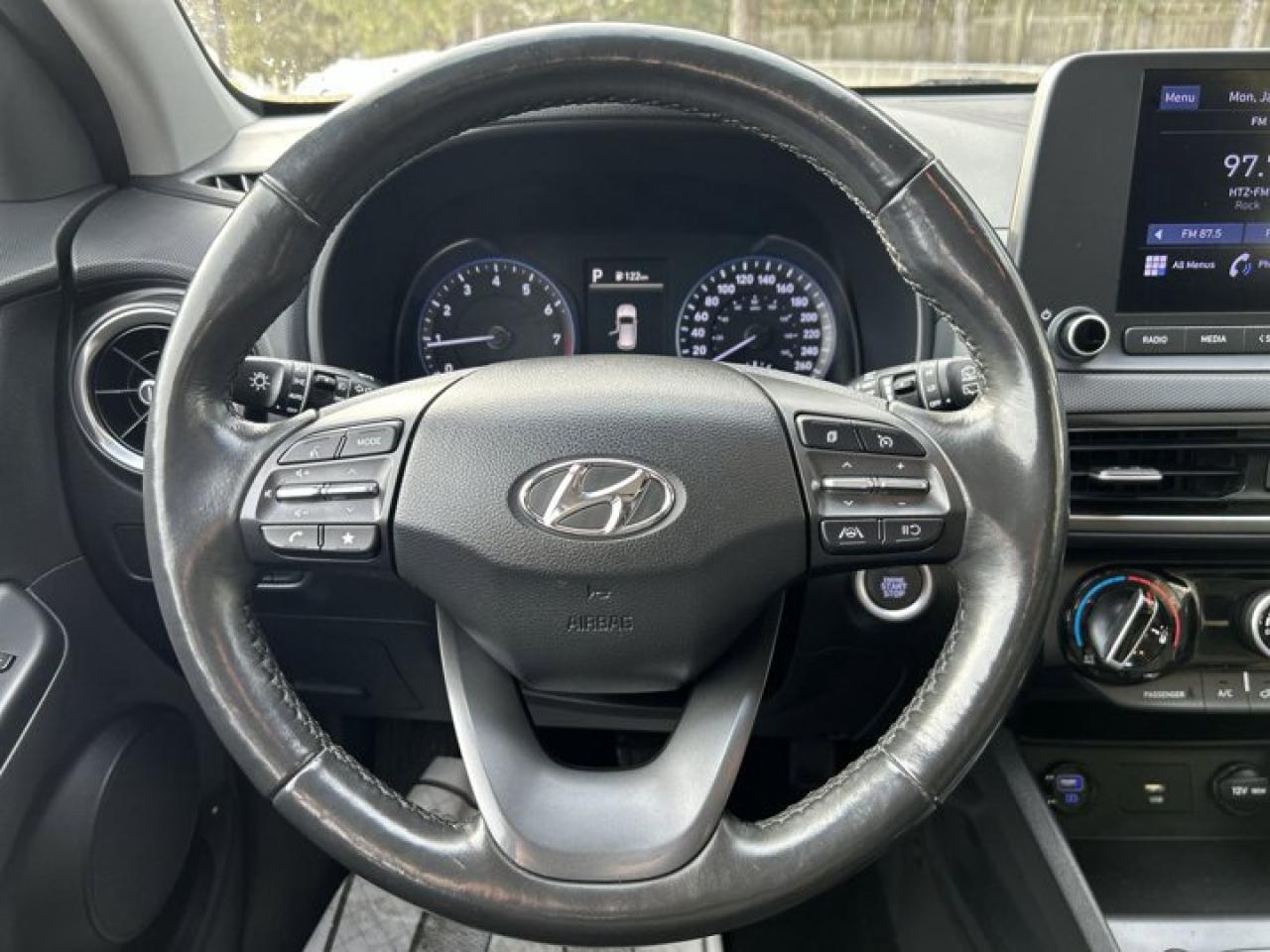 2022 Hyundai KONA 2.0L Preferred AWD Photo
