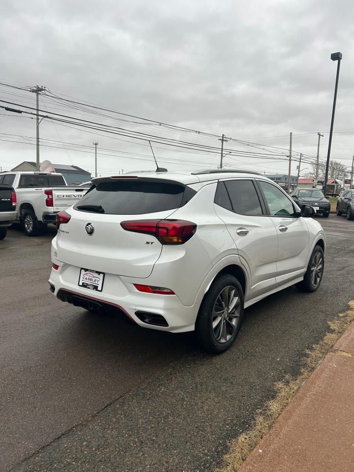 2022 Buick Encore GX Preferred Photo3