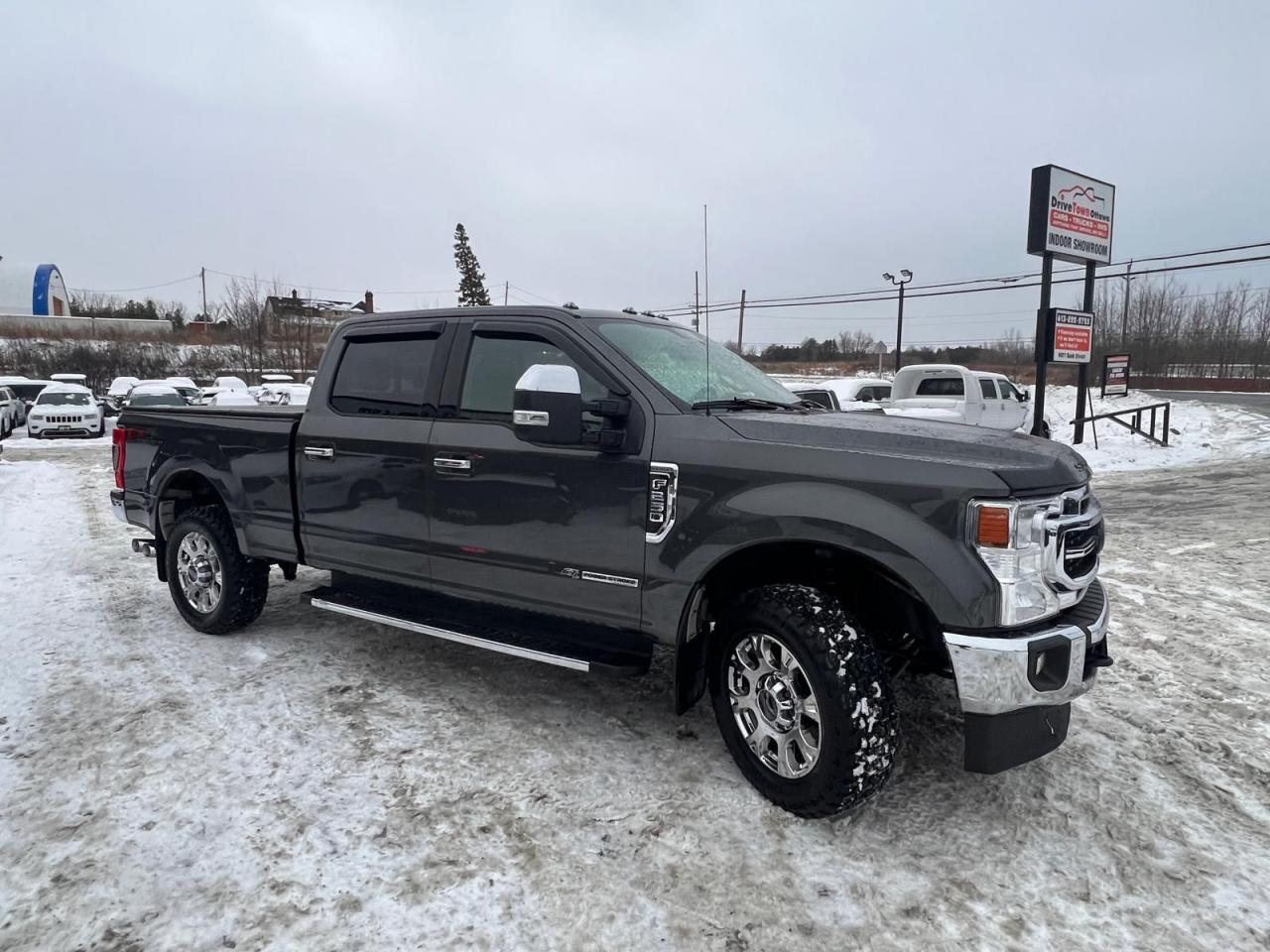 2020 Ford SUPER DUTY F-250 SRW LARIAT Photo