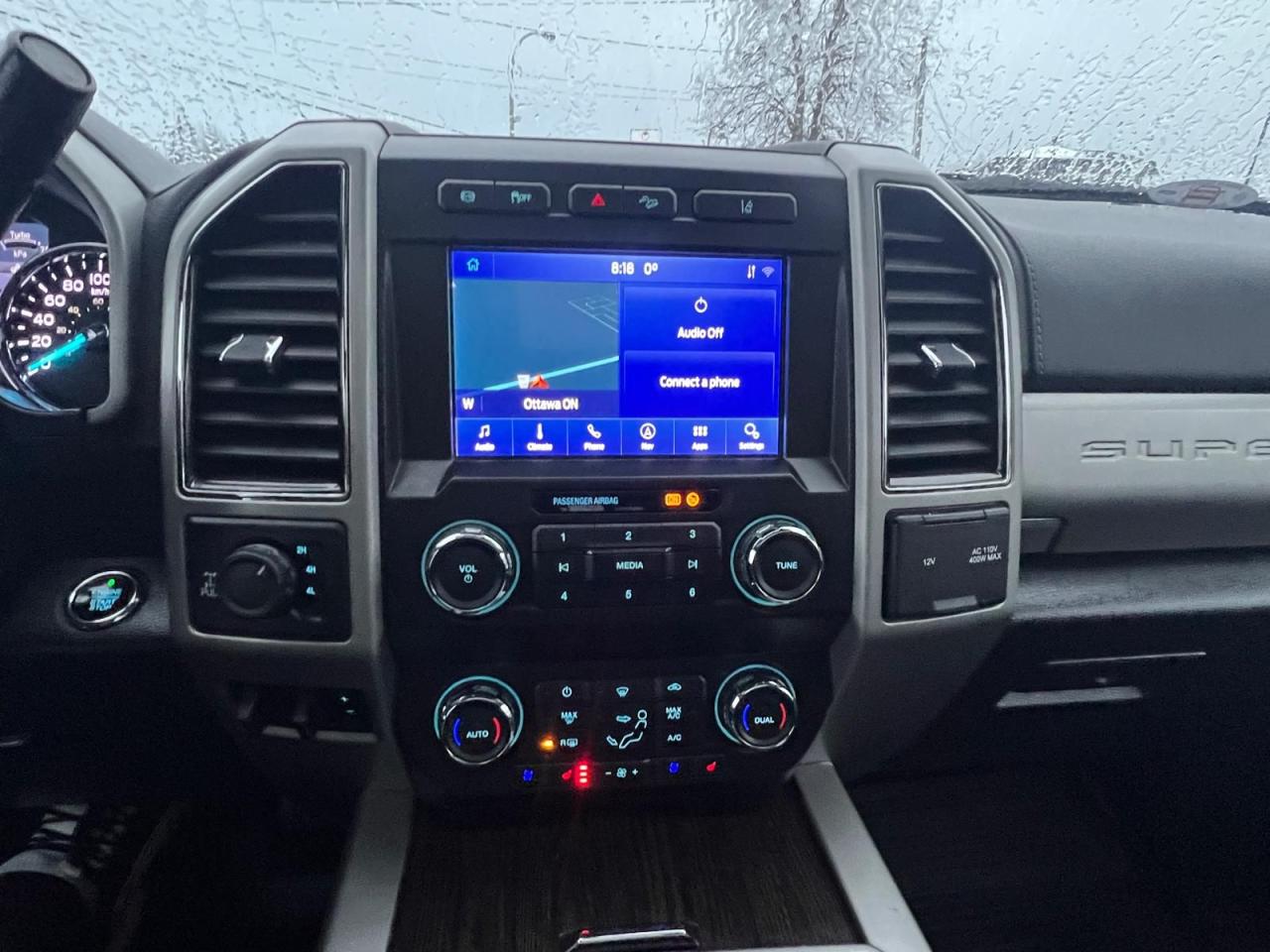 2020 Ford SUPER DUTY F-250 SRW LARIAT Photo