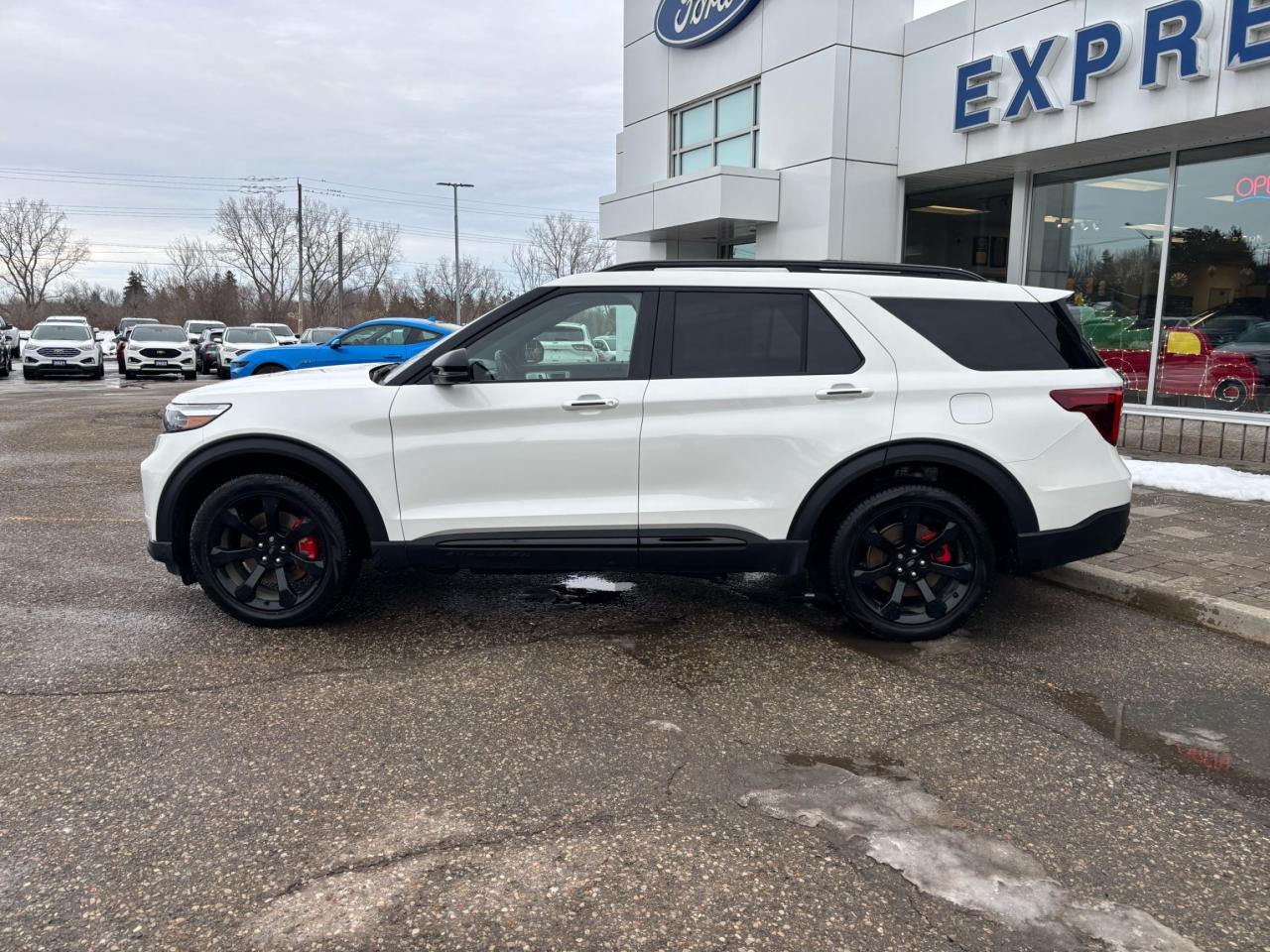 2022 Ford Explorer ST Photo