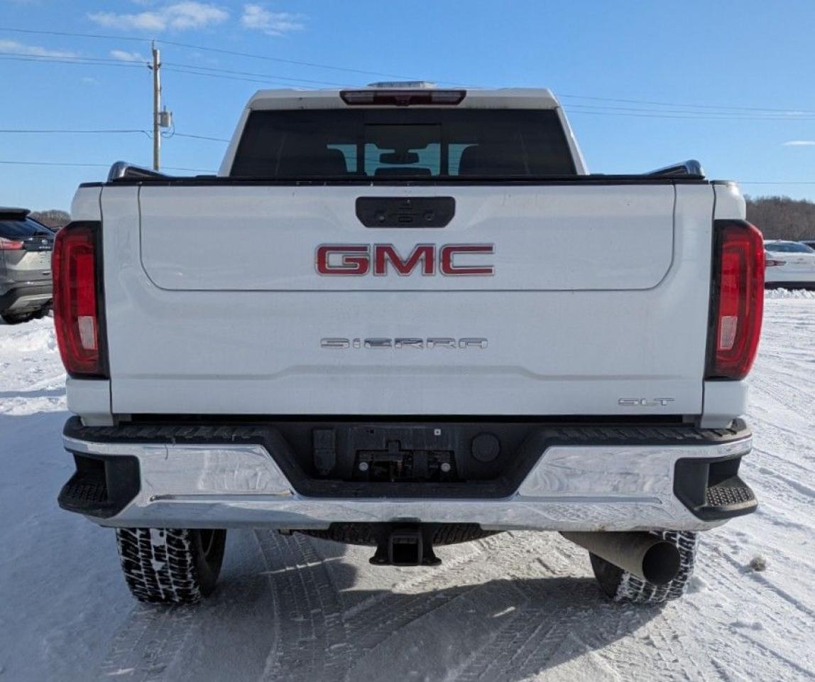 2022 GMC Sierra 2500 4WD Crew Cab 159" SLT Photo4