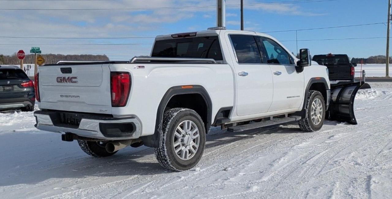 2022 GMC Sierra 2500 4WD Crew Cab 159" SLT Photo