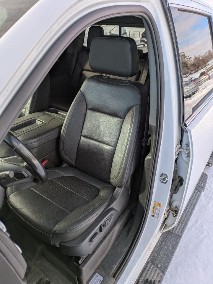 2022 GMC Sierra 2500 4WD Crew Cab 159" SLT Photo