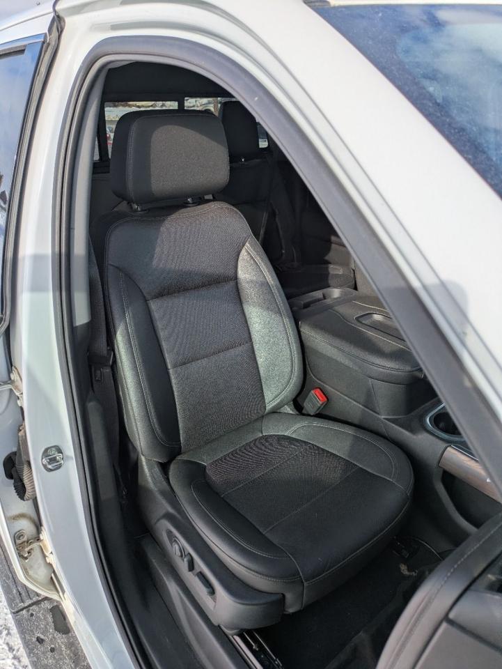 2022 GMC Sierra 2500 4WD Crew Cab 159" SLT Photo