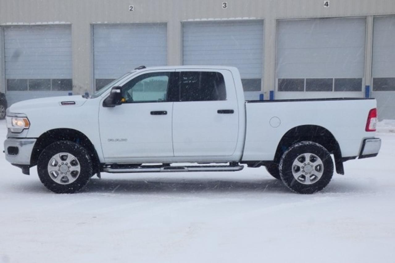 2023 Dodge Ram 2500 Big Horn 4x4 Crew 6'4" Box w/Power cloth, NAV, BUC - Photo #1