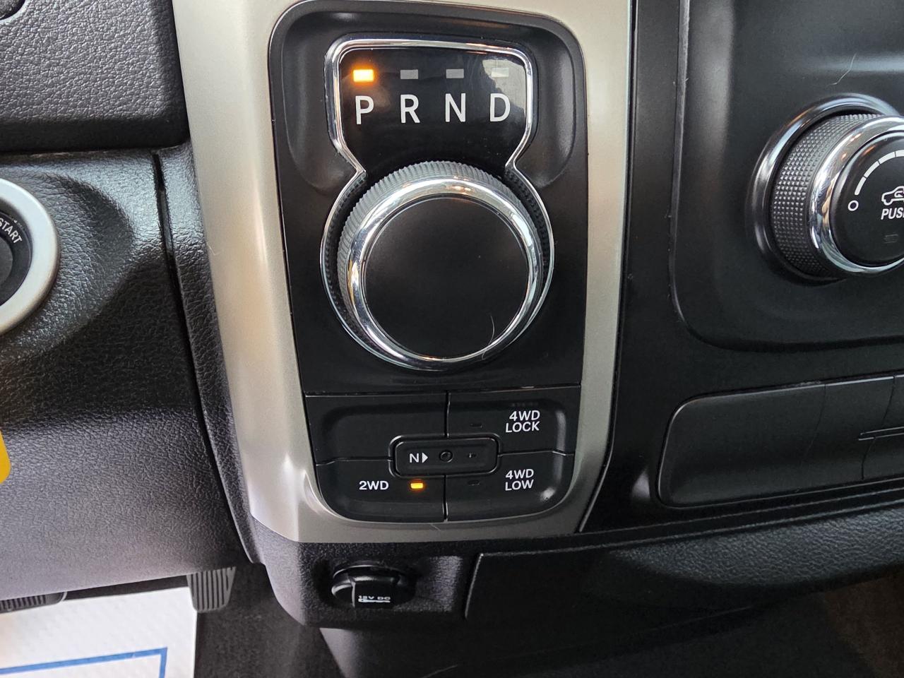 2014 RAM 1500 SLT 4x4 Certified Photo