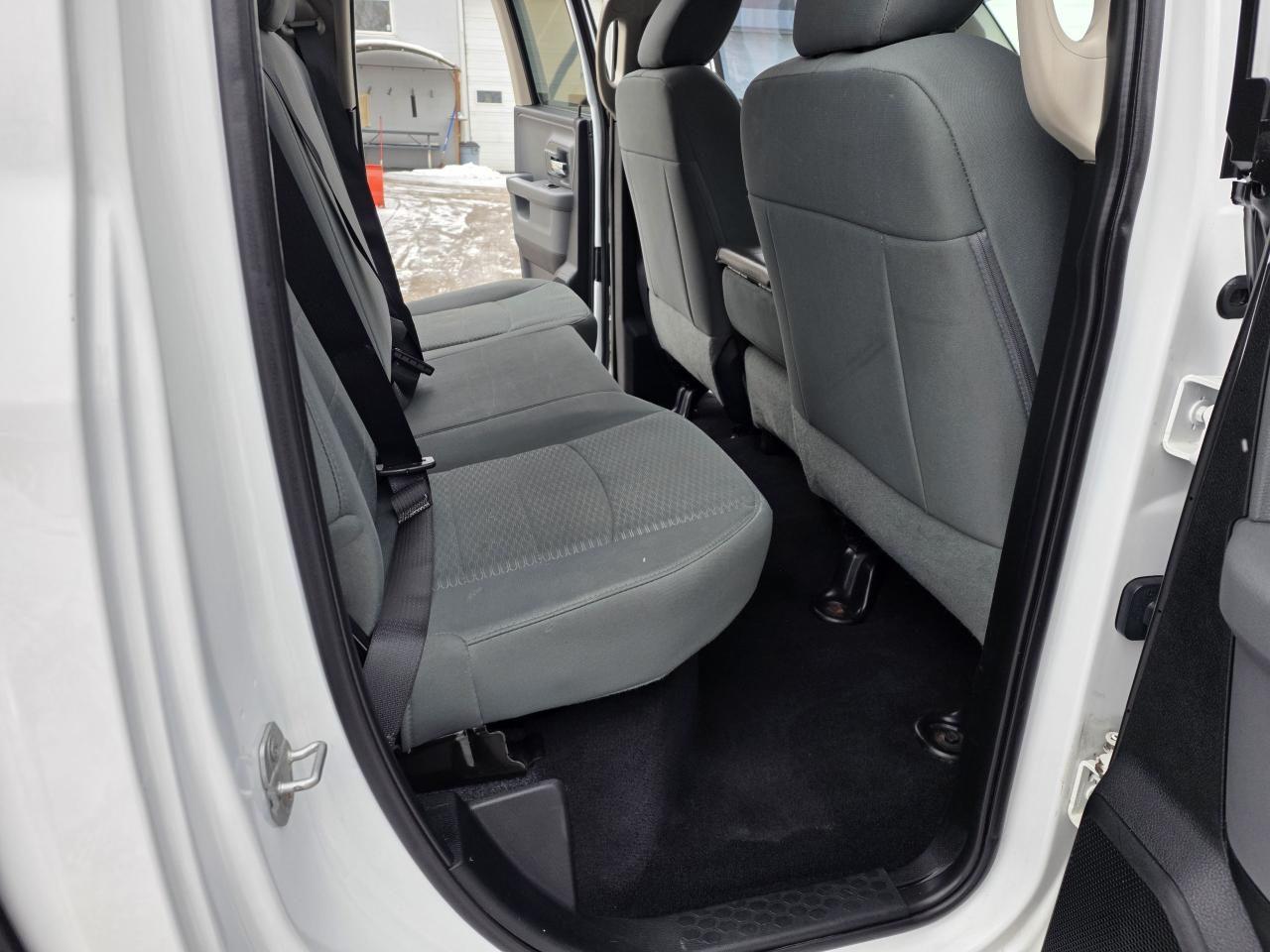 2014 RAM 1500 SLT 4x4 Certified Photo