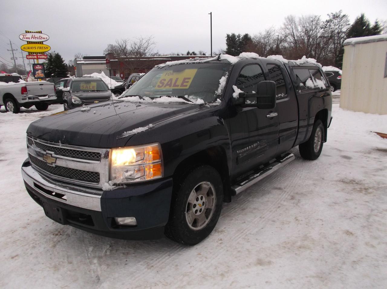 2010 Chevrolet Silverado 1500 C1500 LT E CAB Photo2