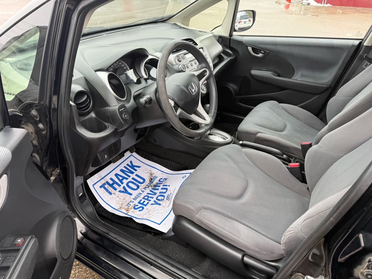 2013 Honda Fit DX-A Photo3