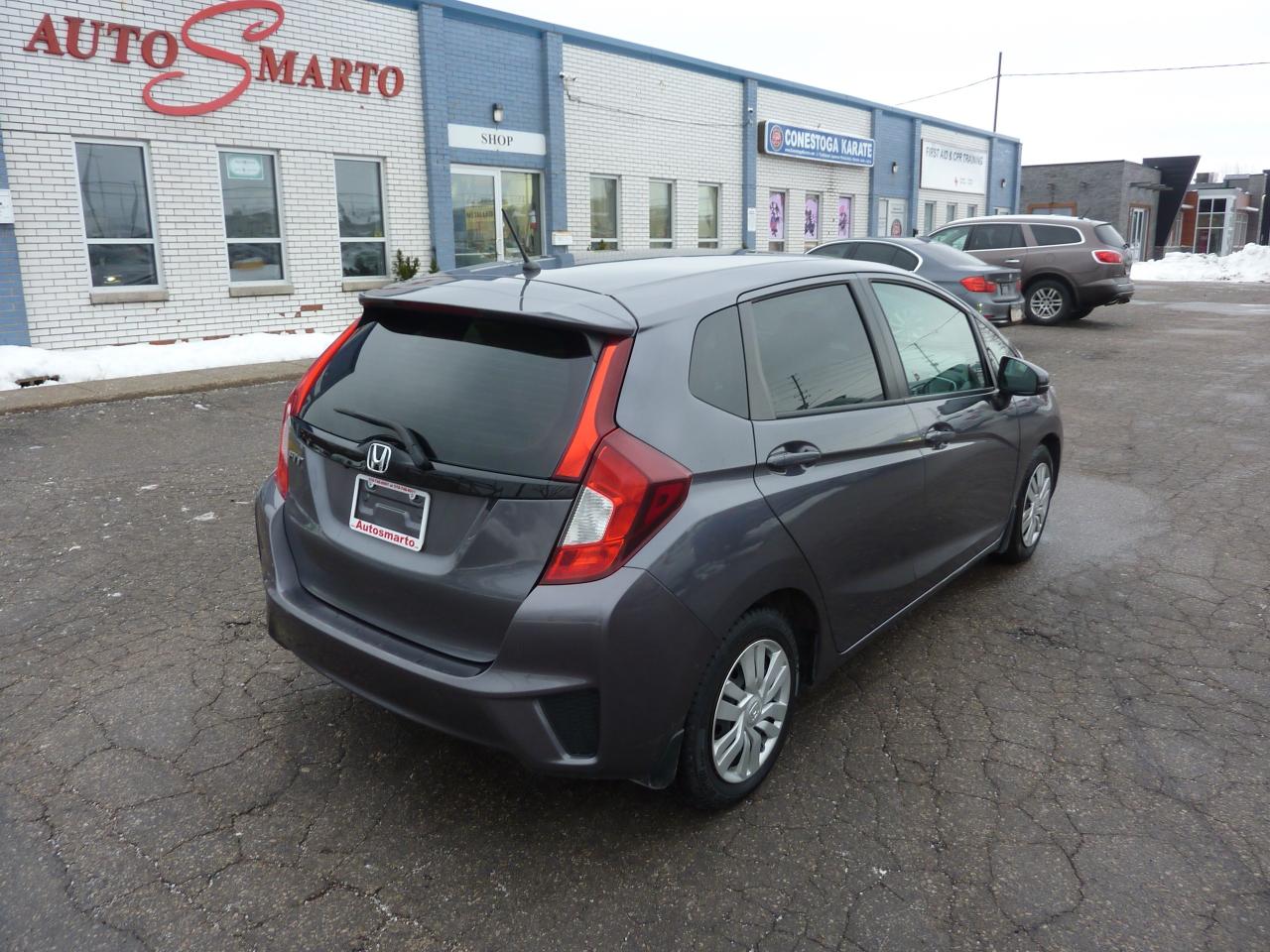 2016 Honda Fit LX Photo4