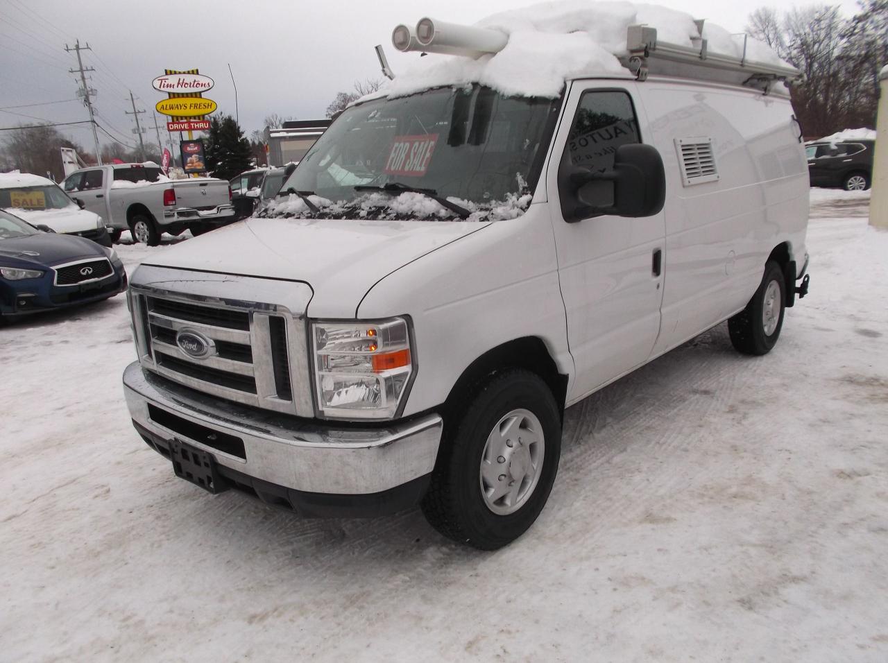 2012 Ford E350 Econoline  Super Duty Photo2