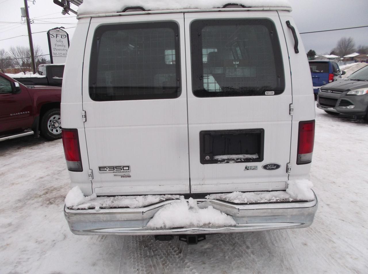 2012 Ford E350 Econoline  Super Duty Photo