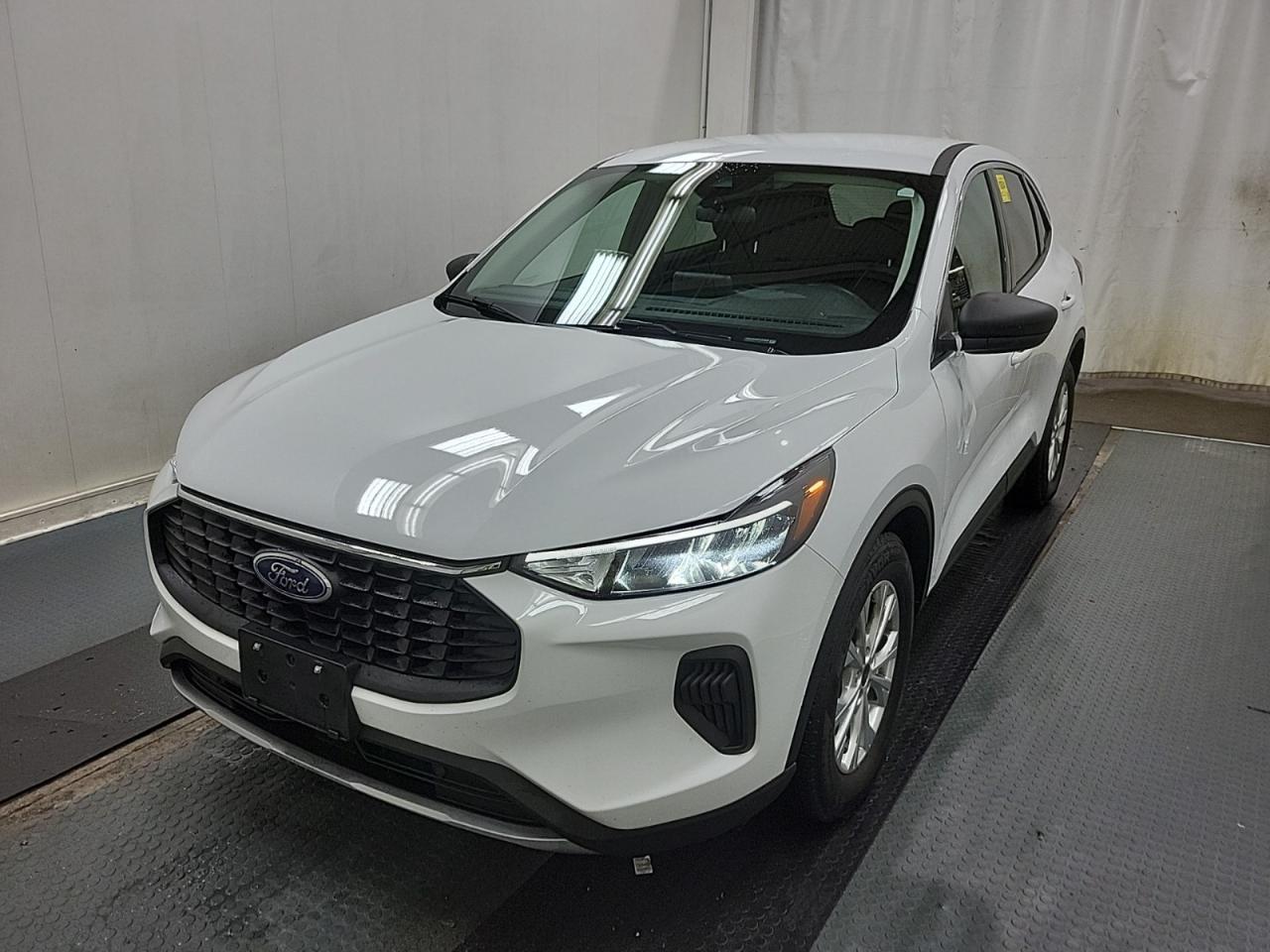 2023 Ford Escape Active - Photo #1