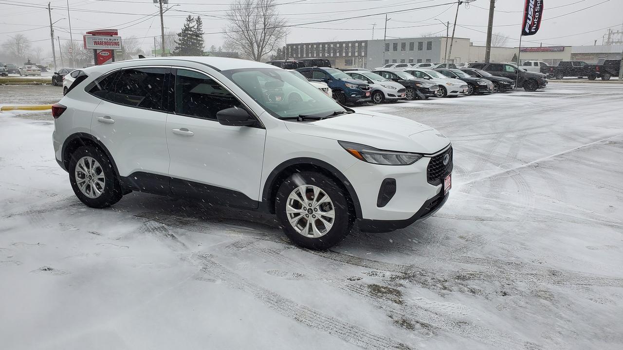 2023 Ford Escape Active-REAR CAMERA-PWR LIFTGATE-LANE ASSIST. Photo