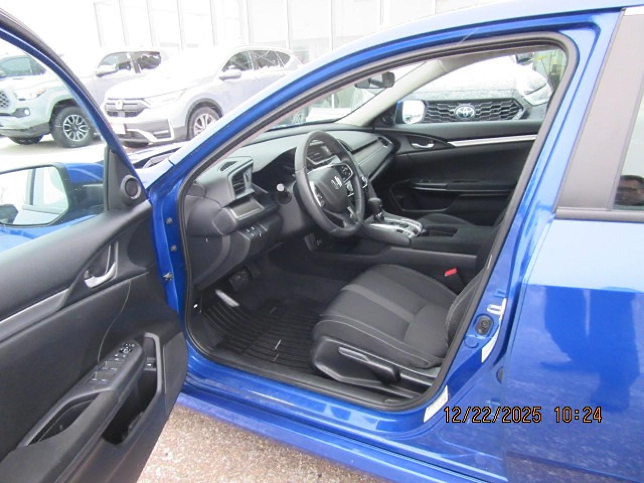 2020 Honda Civic SEDAN LX Photo