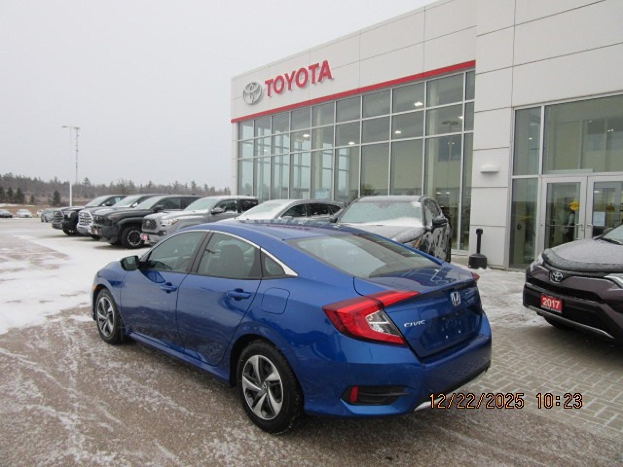 2020 Honda Civic SEDAN LX Photo2