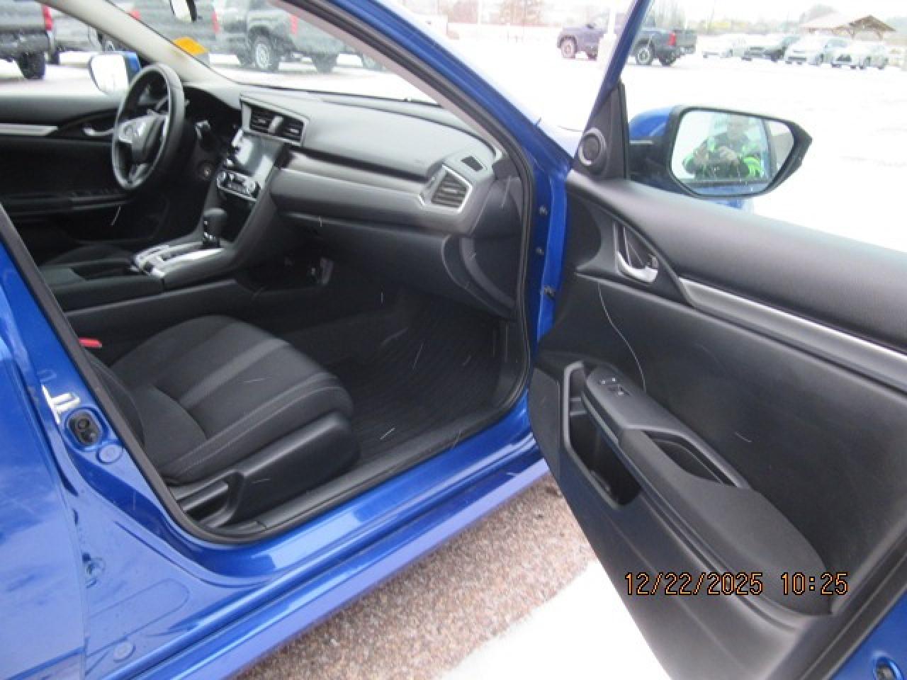 2020 Honda Civic SEDAN LX Photo