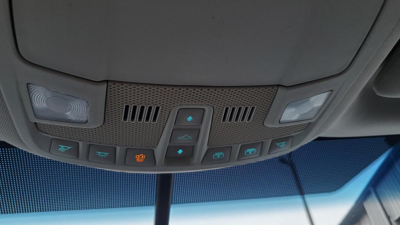 2017 Ford Edge SEL AWD-NAVIGATION-LEATHER-PAN ROOF-REMOTE START Photo