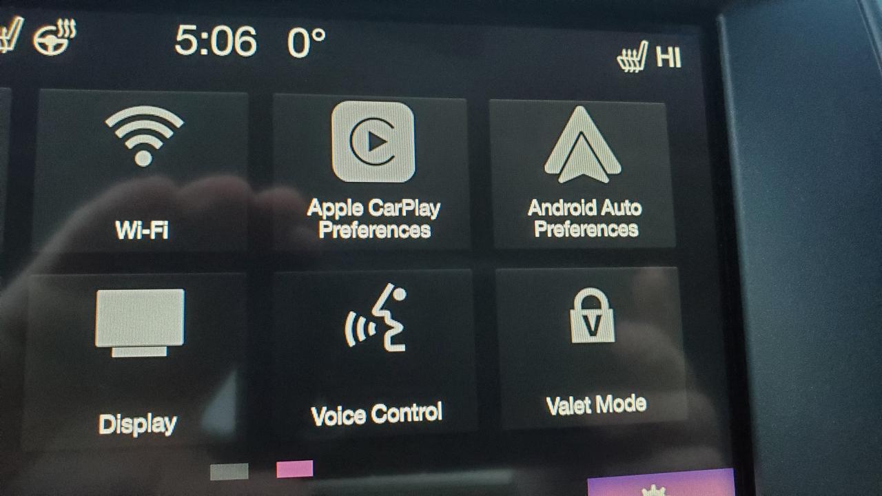 2017 Ford Edge SEL AWD-NAVIGATION-LEATHER-PAN ROOF-REMOTE START Photo