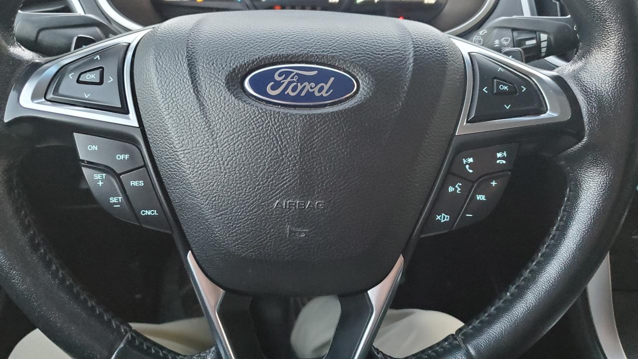 2017 Ford Edge SEL AWD-NAVIGATION-LEATHER-PAN ROOF-REMOTE START Photo