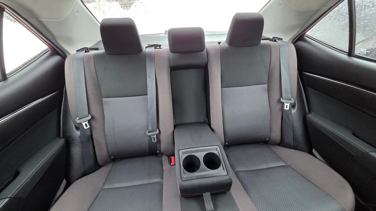 2018 Toyota Corolla LE Photo