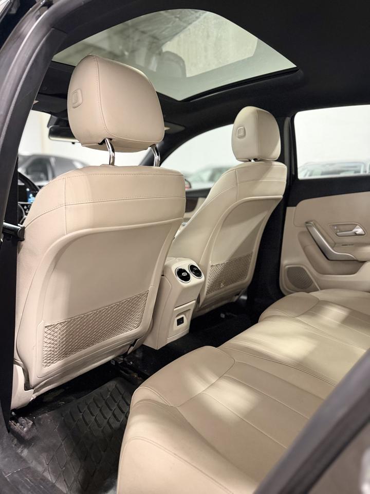 2021 Mercedes-Benz A220 A 220 Photo