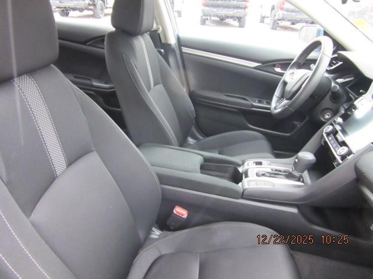 2020 Honda Civic SEDAN LX Photo