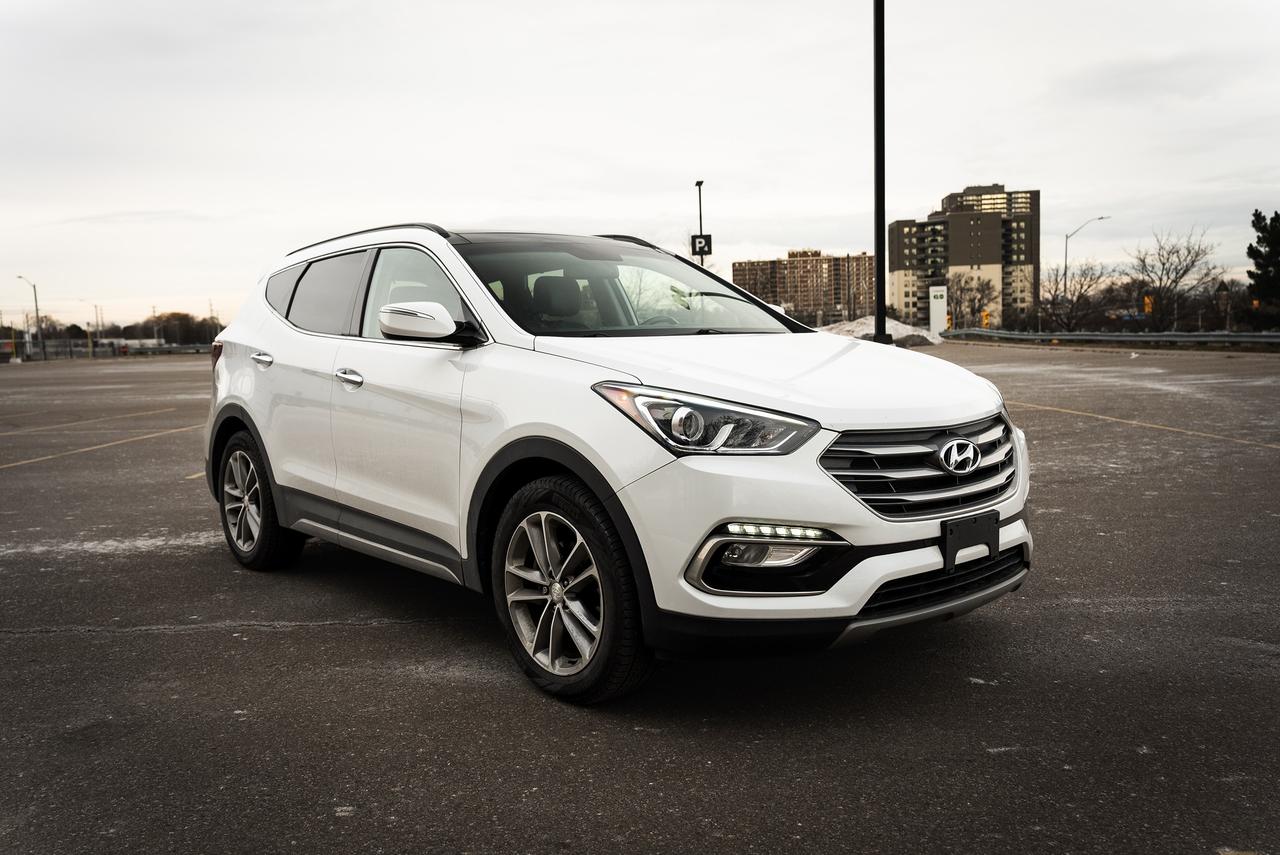 2018 Hyundai Santa Fe Sport SE | NO ACCIDENT | CLEAN CARFAX Photo2