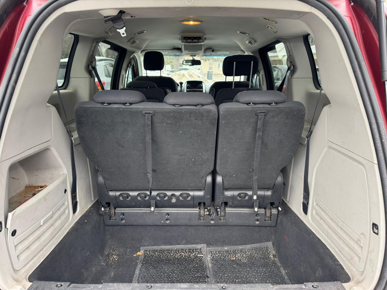 2010 Dodge Grand Caravan SXT Photo