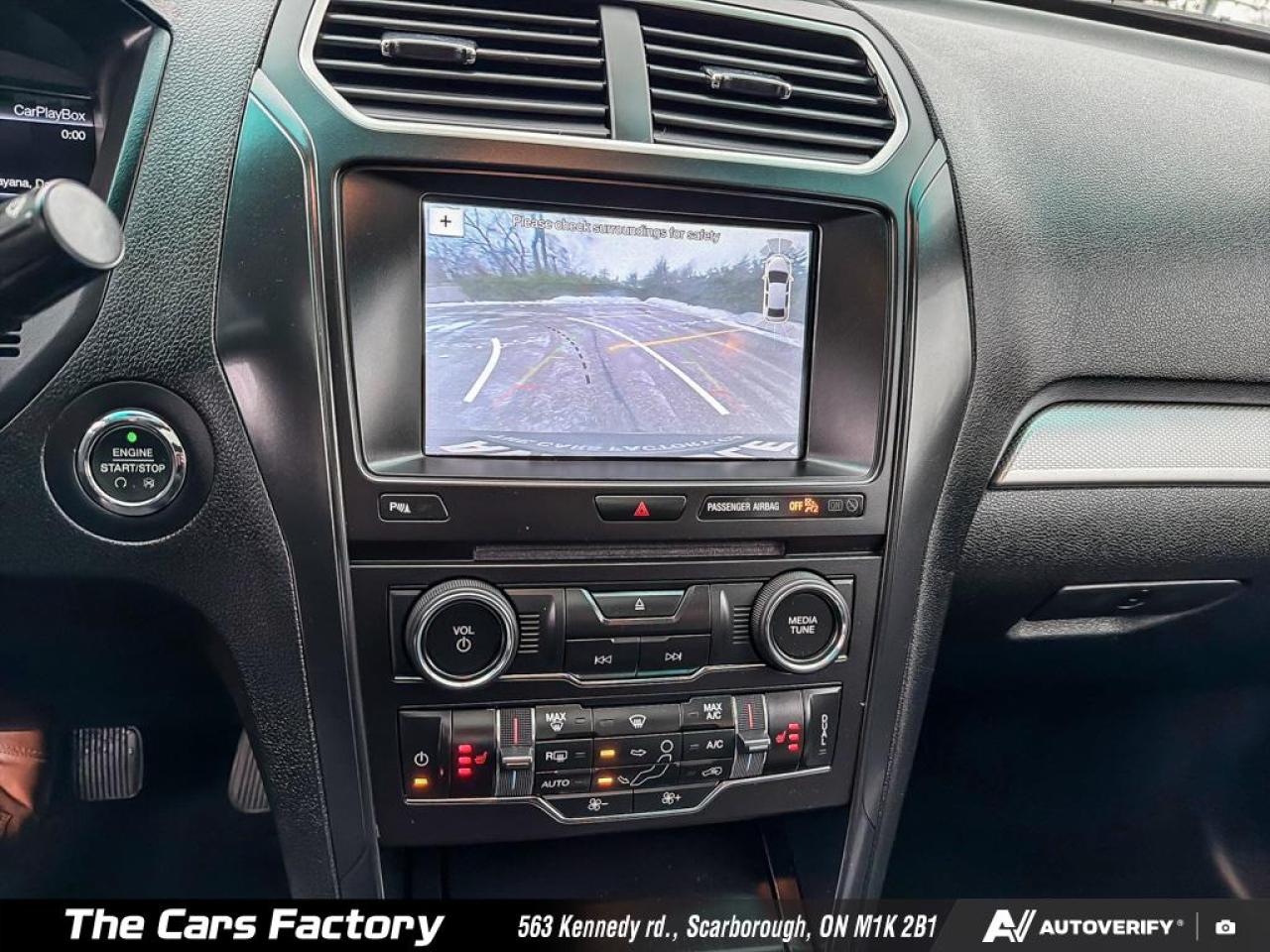 2017 Ford Explorer XLT Leather/ Apple Carplay / No Accident! Photo