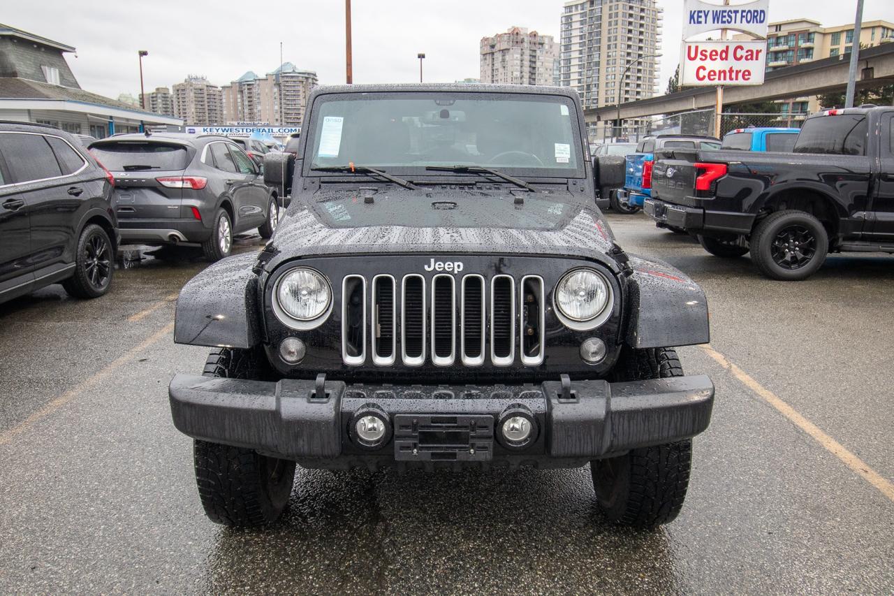 2017 Jeep Wrangler Sahara Photo3