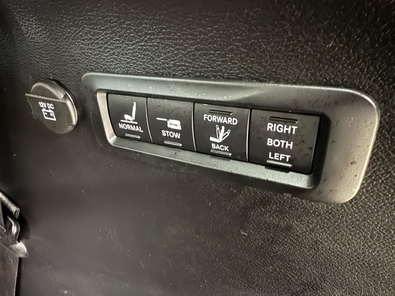 2021 Chrysler Pacifica Limited S Photo