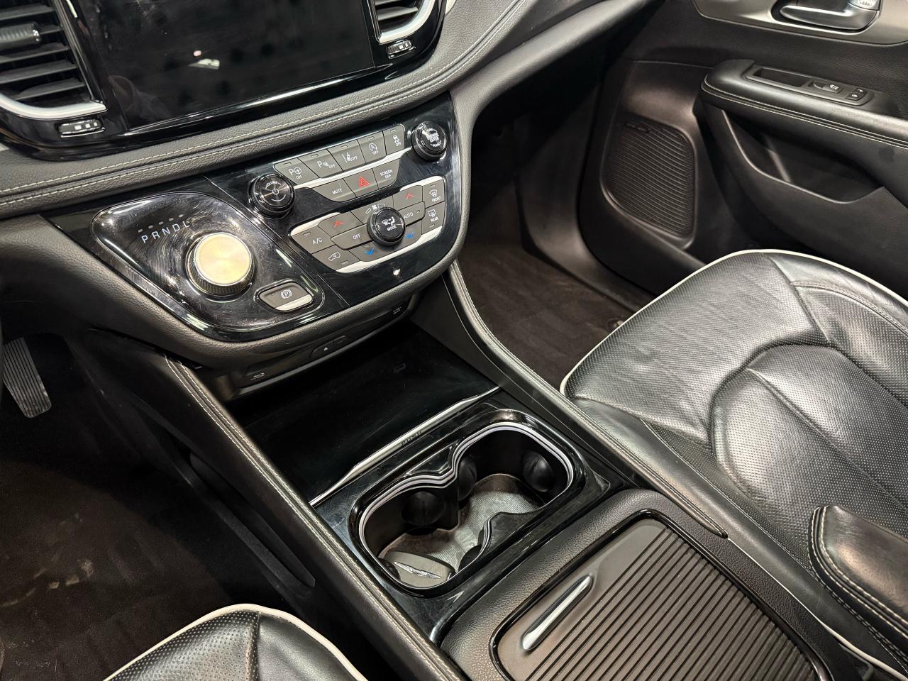 2021 Chrysler Pacifica Limited S Photo