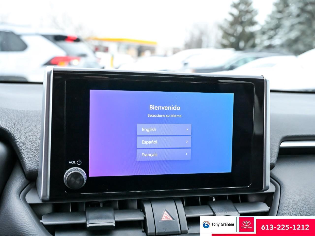 2023 Toyota RAV4 Hybrid XLE Photo