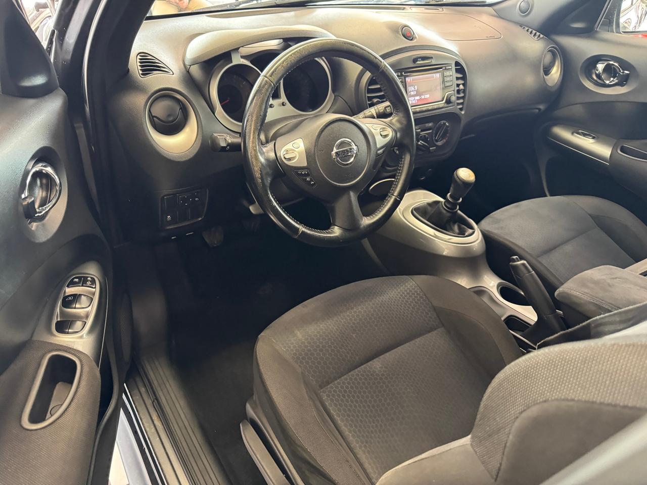 2015 Nissan Juke SV+New Tires+Brakes+Camera+A/C+5 SPEED MANUAL Photo